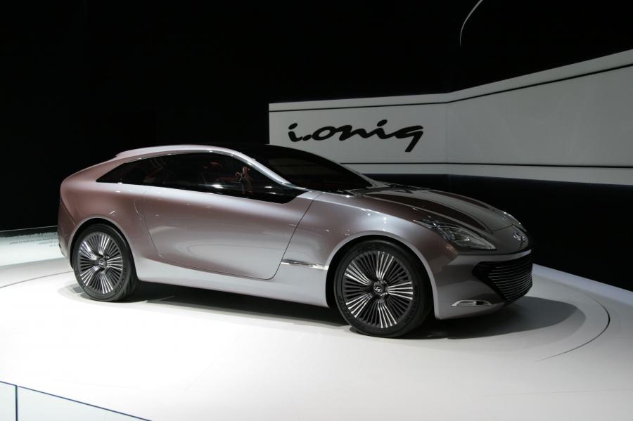  Hyundai i-oniq Concept 2012 года  (фото 6 из 65)